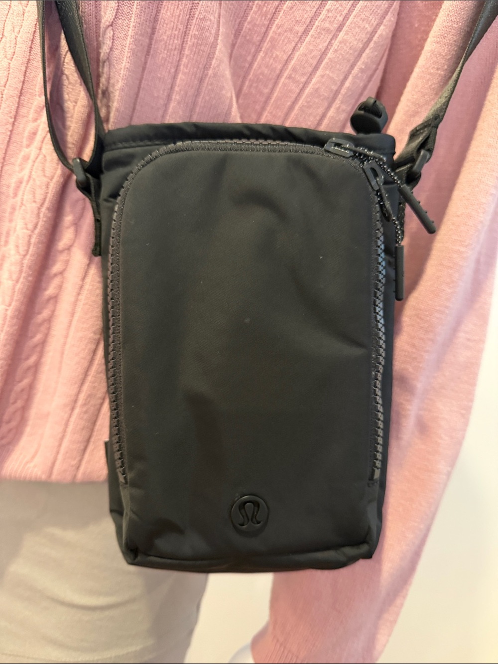 🖤 Lululemon Water Bottle Crossbody Bag – Black